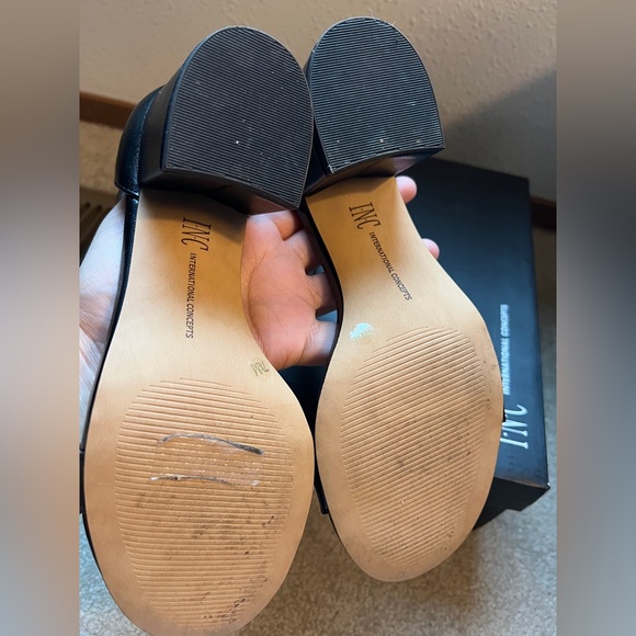 INC International Concepts Hadwin Scalloped Black Heels - Picture 4 of 5